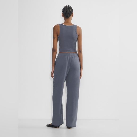 Aritzia Terry Sweatflece Boyfriend Wide Sweatpant - Picture 4 of 12